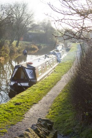 scholar green canal barge 1 sm.jpg